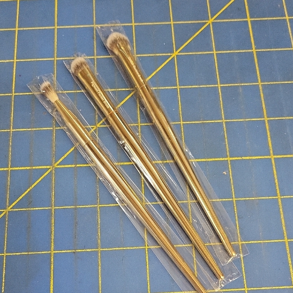 Alamar Gold Makeup Brush Set of 3